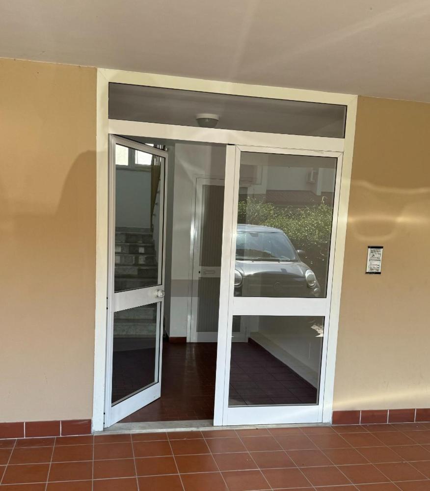 Apartmán Bellissima Stanza Con Parcheggio Gratuito Cinquale Exteriér fotografie